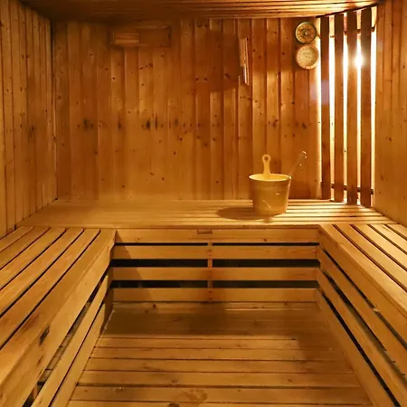 Grand B47 By Interhome *